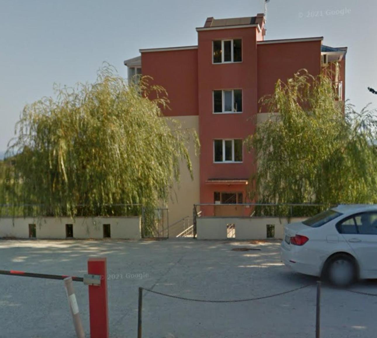 Briz Apartment; 2 Bdr; 6 Guests; Private Parking Варна Екстериор снимка